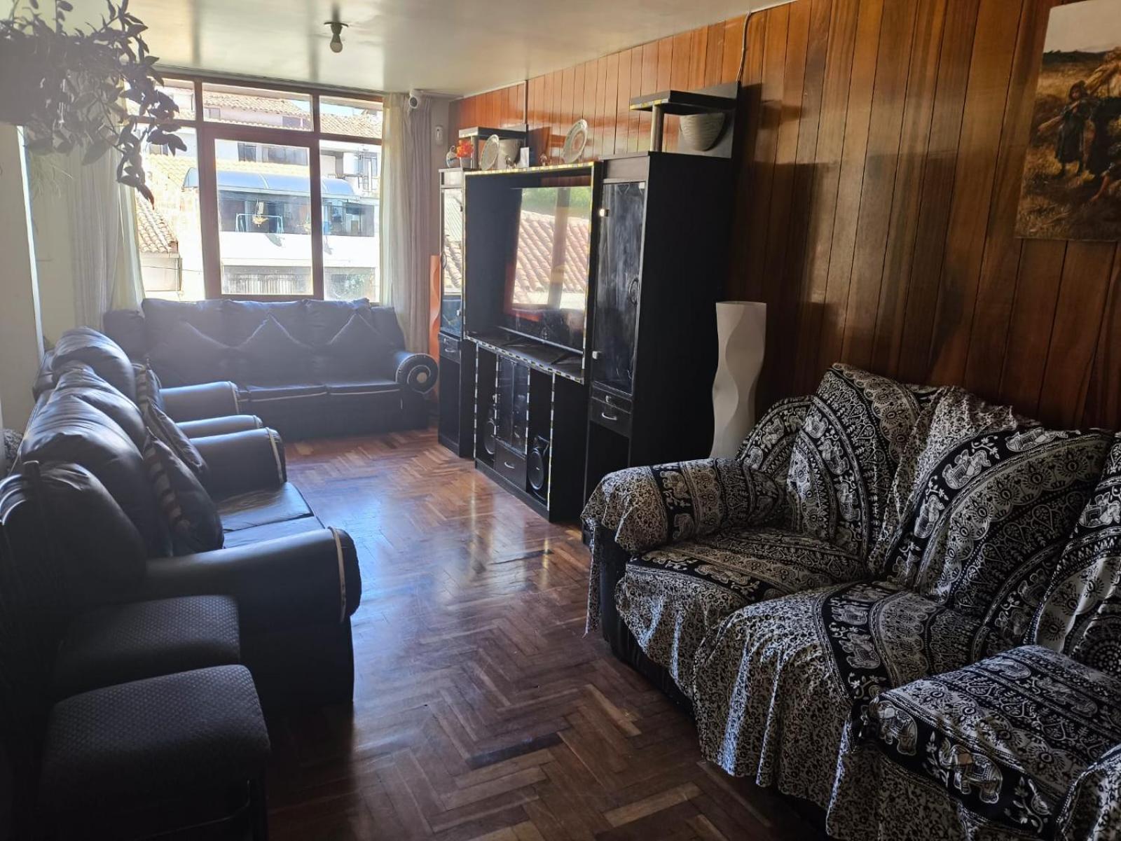 Brizio Guest House クスコ エクステリア 写真